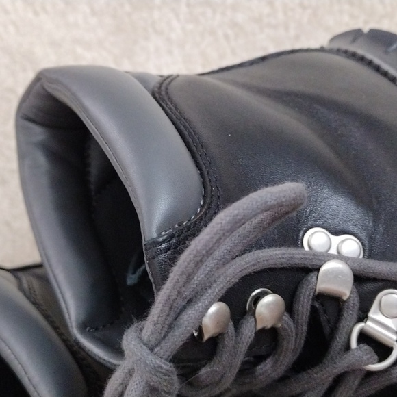 Cole Haan Zero Grand OS black leather ankle boots with gray accent. Size 10 - Picture 12 of 13